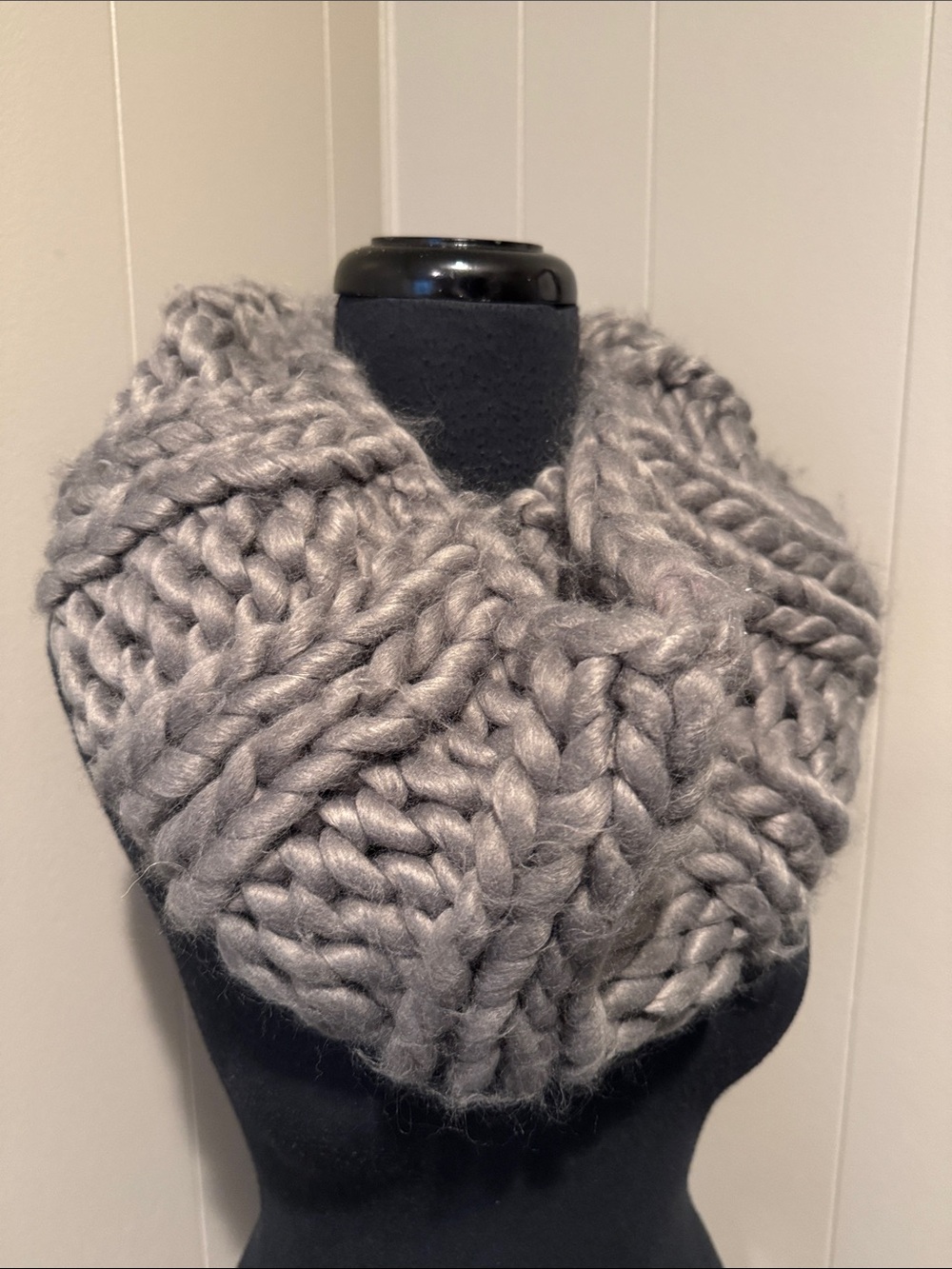 Plush Hand-Knit Gray Infinity Scarf - Brand Unspecified